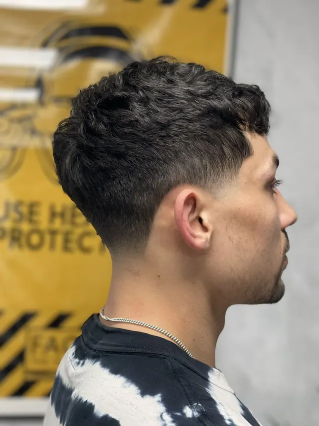 A textured crop with a low taper